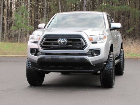 Used 2021 Toyota Tacoma SR w/ SR Convenience Package image 6