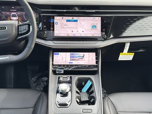 New 2025 Jeep Wagoneer S Limited image 24