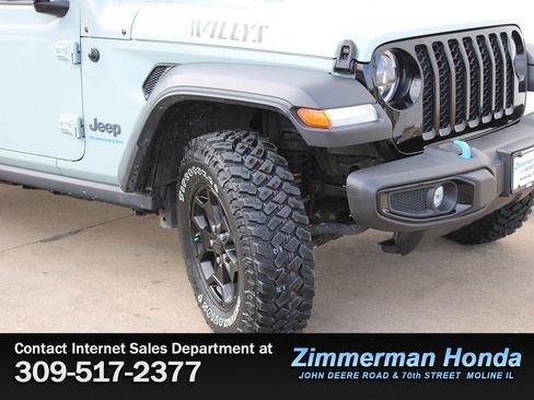 Used 2023 Jeep Wrangler Unlimited w/ Cold Weather Group image 20