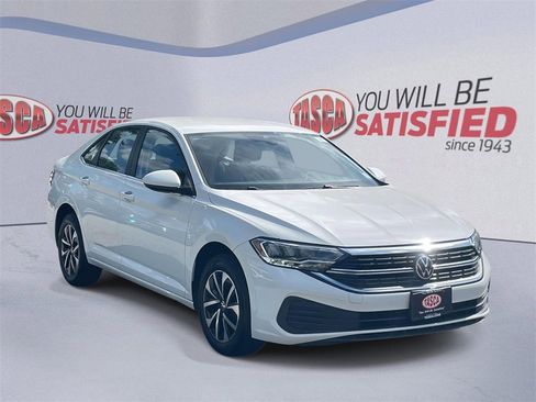 Used 2022 Volkswagen Jetta S image 1