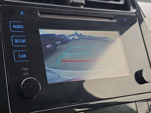 Used 2016 Toyota Prius Two FWD image 16
