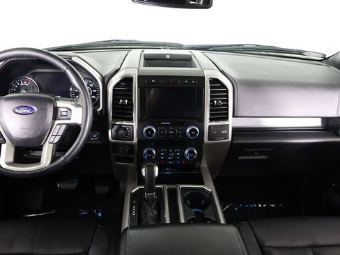 Used 2020 Ford F150 Lariat w/ Equipment Group 502A Luxury AWD/4WD image 39