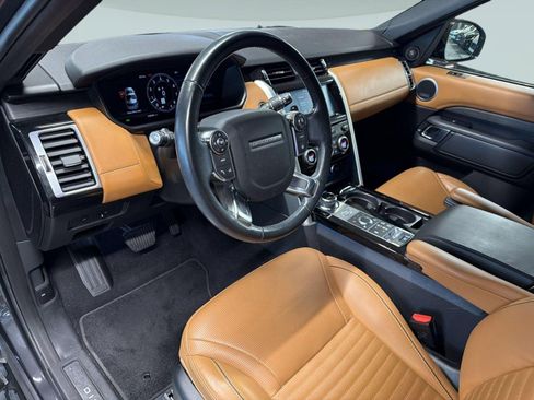 Used 2018 Land Rover Discovery HSE Luxury AWD/4WD image 4