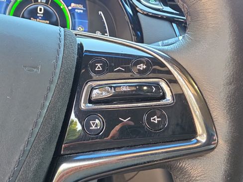 Used 2016 Cadillac ELR FWD image 34