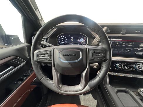 Used 2024 GMC Sierra 2500 Denali Ultimate w/ Max Trailering Package AWD/4WD image 14