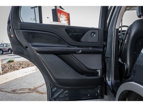 Used 2022 Lincoln Aviator Reserve w/ Elements Package Plus image 21