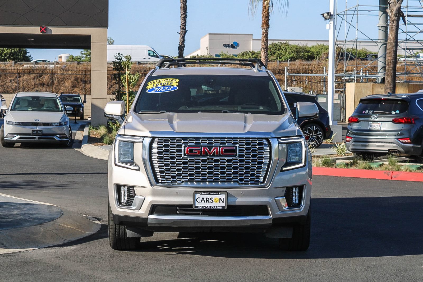 Used 2022 GMC Yukon XL Denali w/ Denali Ultimate Package AWD/4WD image 2