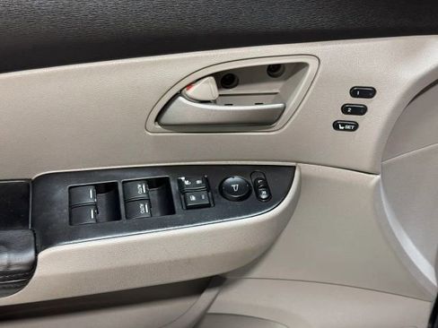 Used 2013 Honda Odyssey Touring Elite image 9