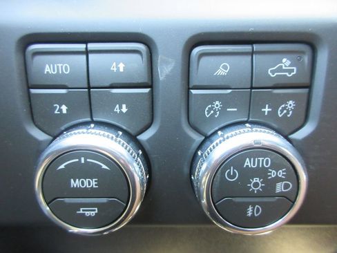 New 2026 GMC Sierra 1500 AT4X AWD/4WD image 17