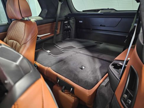 New 2026 BMW X7 M60i AWD/4WD image 38