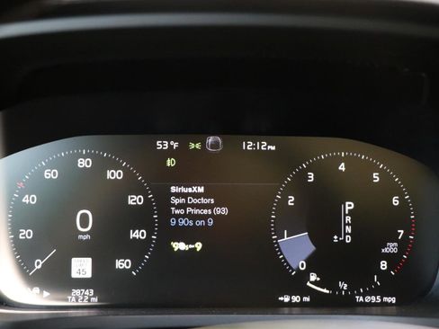 Used 2020 Volvo V60 T5 Cross Country AWD/4WD image 13