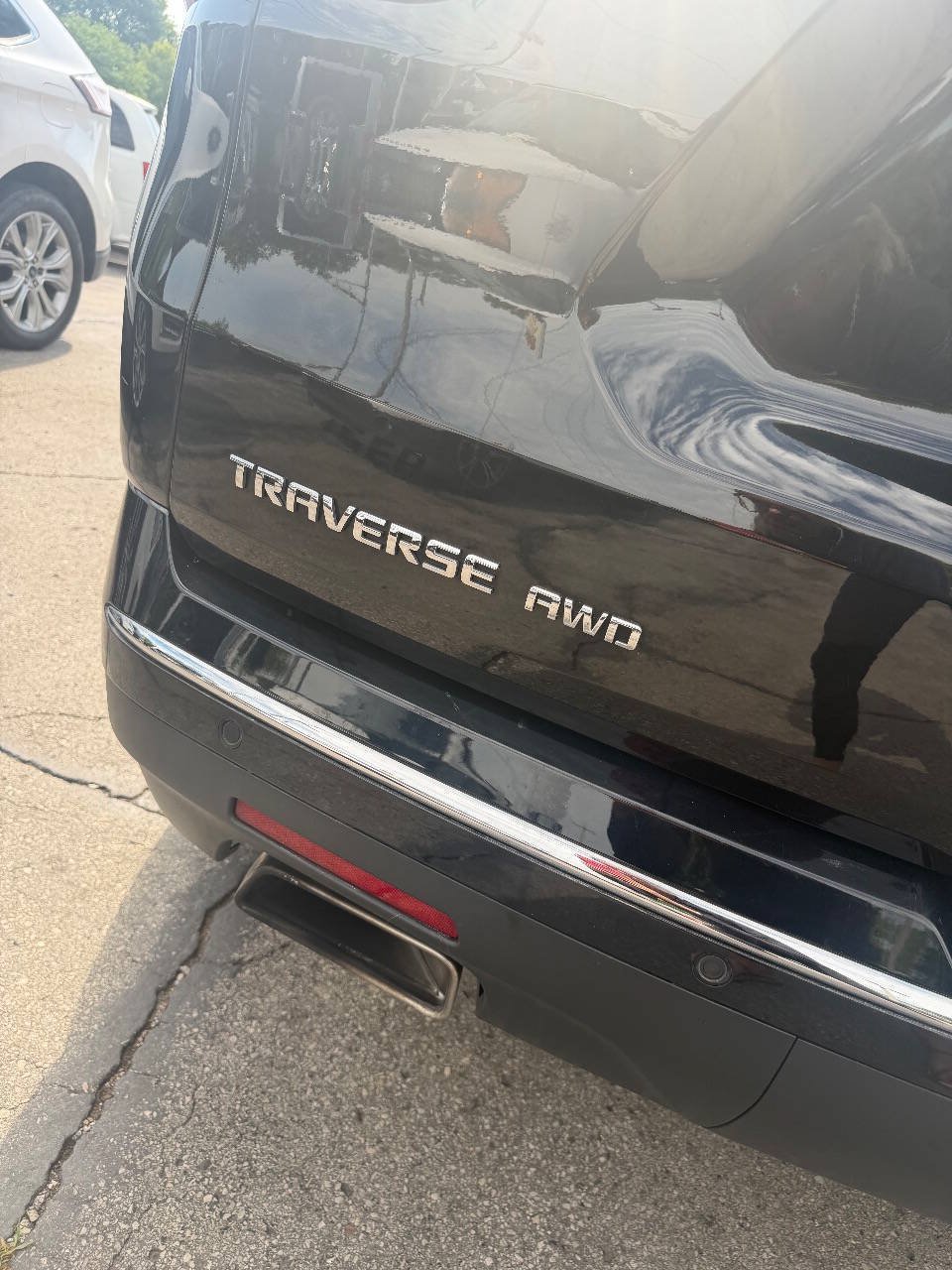 Used 2019 Chevrolet Traverse High Country w/ LPO, Floor Liner Package AWD/4WD image 16