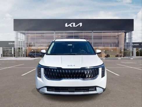 New 2026 Kia Carnival FWD image 3
