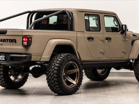 Used 2026 Jeep Gladiator Sport image 8