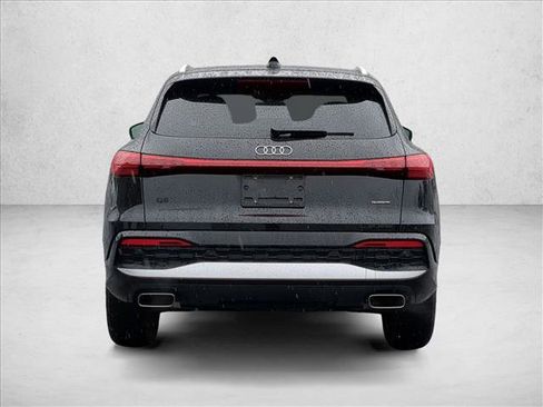 Certified 2025 Audi Q5 Premium w/ Convenience Package AWD/4WD image 7
