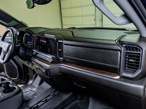 Used 2024 GMC Sierra 1500 Elevation AWD/4WD image 18