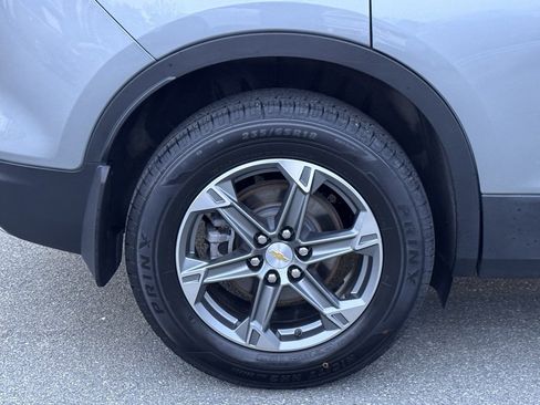 Used 2023 Chevrolet Blazer LT image 32