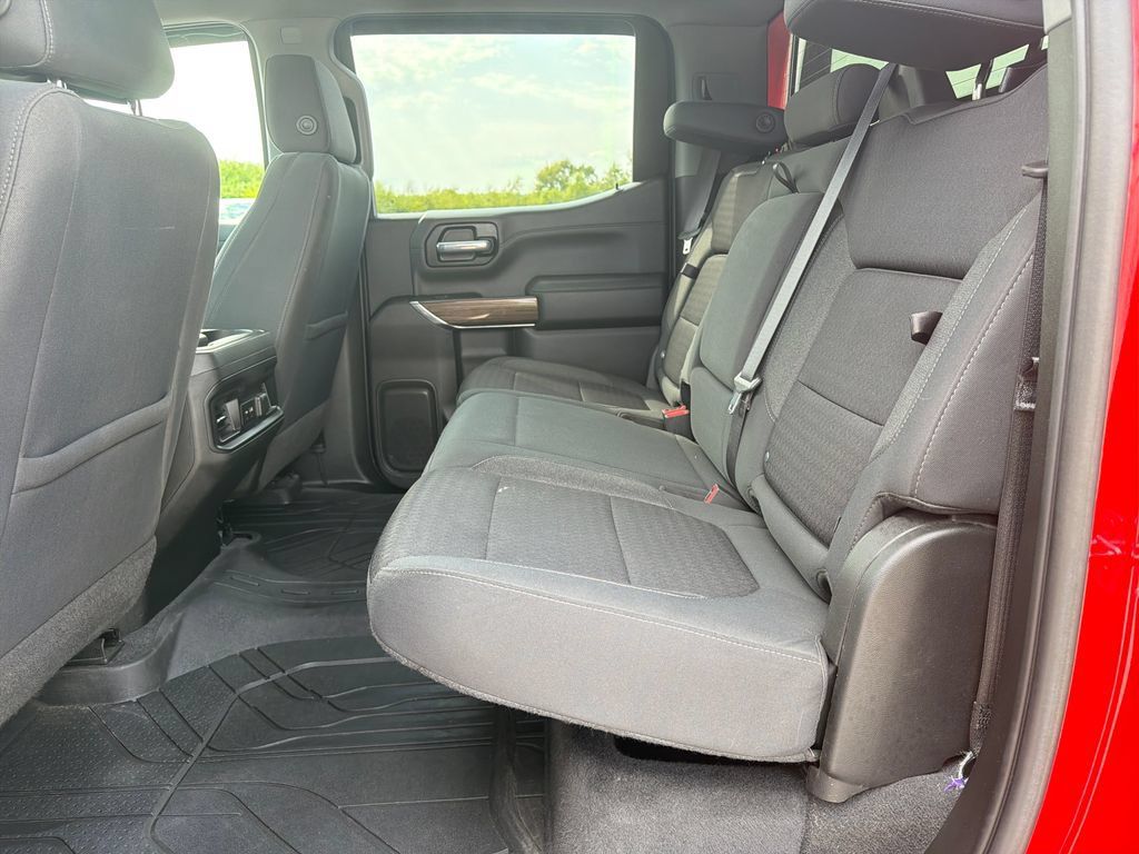 Certified 2021 Chevrolet Silverado 1500 RST w/ Rally Edition AWD/4WD image 18