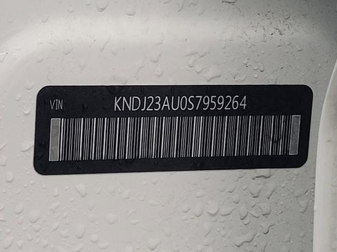 Used 2025 Kia Soul LX w/ LX Technology Package image 33