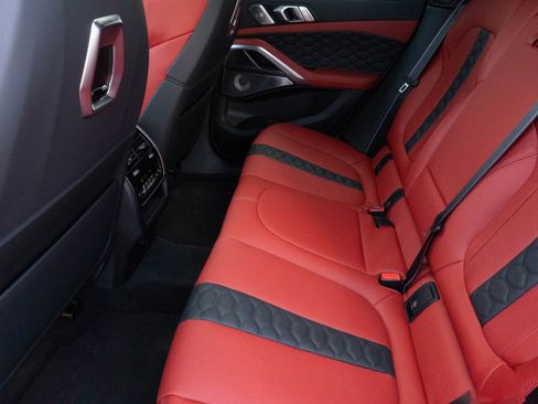 Used 2026 BMW X6 M Competition w/ Executive Package image 39