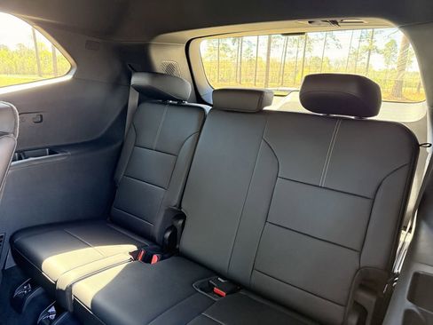 New 2026 GMC Acadia Elevation w/ Elevation Premium Package FWD image 30
