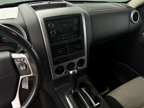 Used 2008 Mercury Mountaineer AWD image 26
