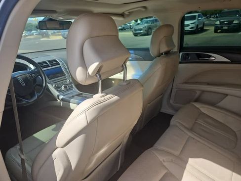 Used 2019 Lincoln MKZ Reserve FWD image 11