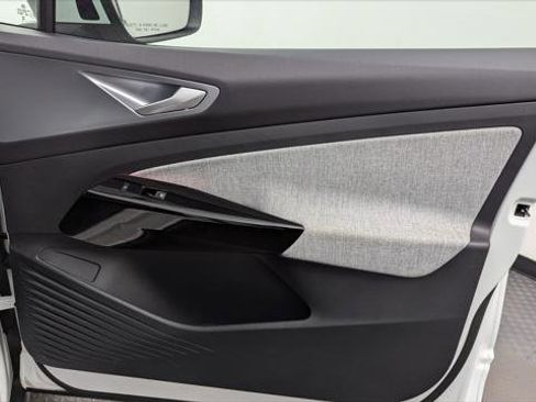 Used 2024 Volkswagen ID.4 2WD image 22