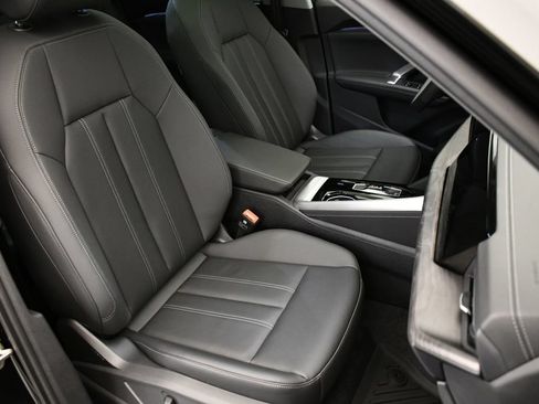 Used 2025 Audi Q5 Premium w/ Convenience Package AWD/4WD image 47