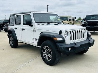 Used 2022 Jeep Wrangler Unlimited Sport AWD/4WD video 2
