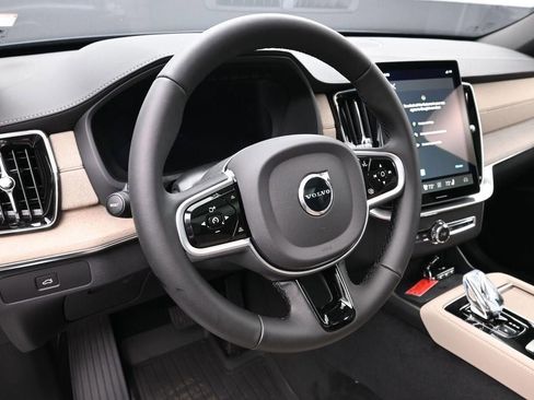 New 2026 Volvo XC90 B6 Plus w/ Protection Package Premier AWD/4WD image 12