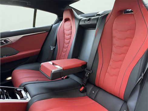 Used 2025 BMW 840i xDrive w/ M Sport Professional Package image 57