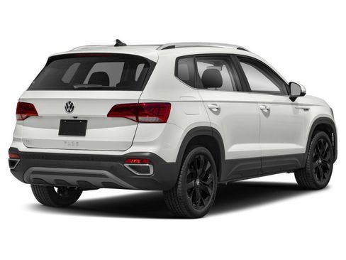 Used 2022 Volkswagen Taos SEL w/ Panoramic Sunroof Package FWD image 12