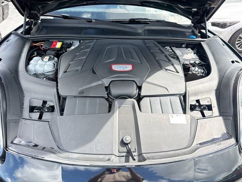 Used 2019 Porsche Cayenne Turbo AWD/4WD image 35