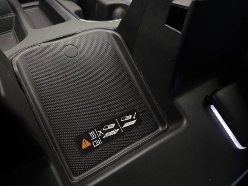 Used 2023 Chevrolet Silverado 1500 LT Trail Boss w/ Protection Package image 36