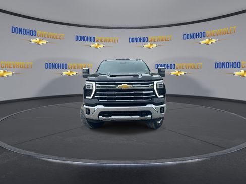 Used 2024 Chevrolet Silverado 2500 LTZ w/ LTZ Convenience Package AWD/4WD image 6