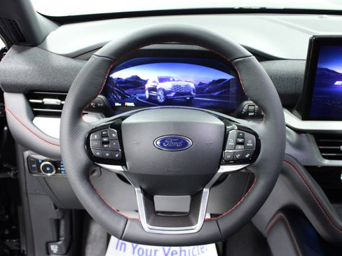 New 2026 Ford Explorer ST-Line w/ ST-Line Street Pack image 18