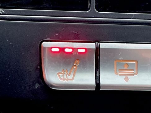 Used 2014 Mercedes-Benz E 350 E 350 Sport image 22