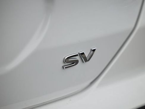 Used 2024 Nissan Kicks SV FWD image 9