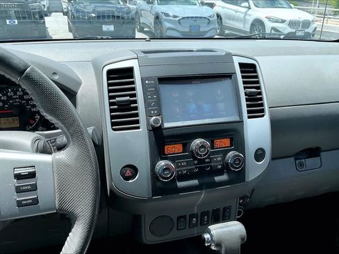 Used 2019 Nissan Frontier SV w/ Value Truck Package RWD image 15