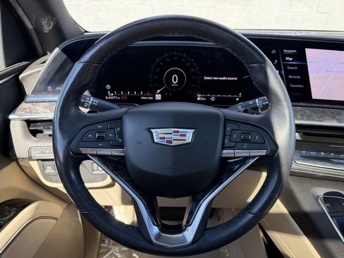 Used 2021 Cadillac Escalade Premium Luxury image 14