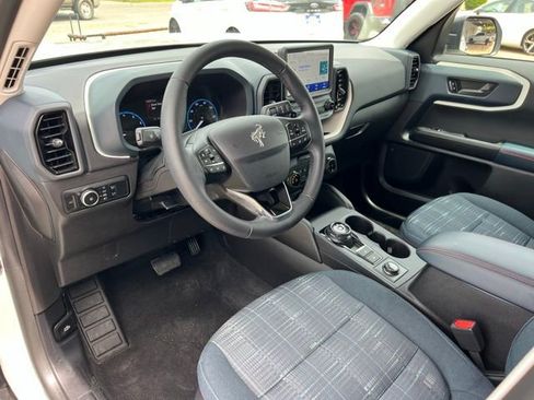 Used 2024 Ford Bronco Sport Heritage w/ Heritage Convenience Package image 13