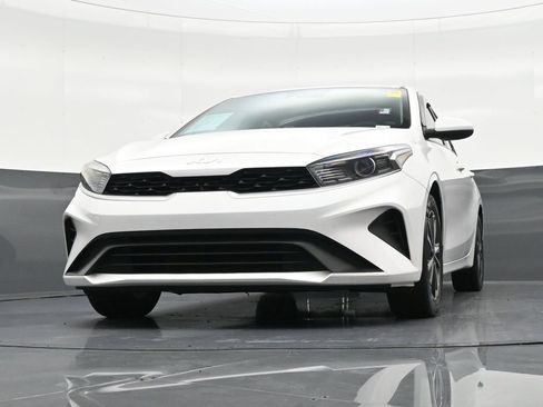 Used 2022 Kia Forte LXS image 32