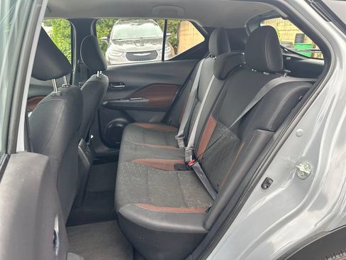 Used 2023 Nissan Kicks SR FWD image 16