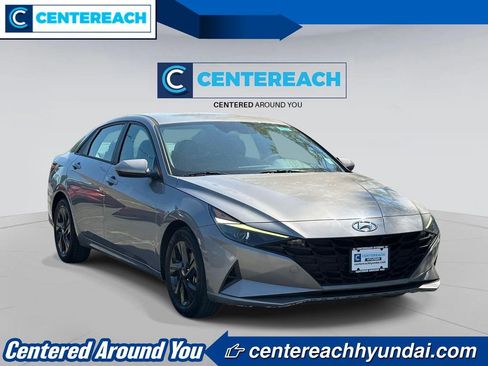 Used 2021 Hyundai Elantra SEL w/ Cargo Package FWD image 2