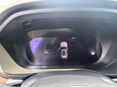 Used 2024 Volvo XC60 B5 Plus AWD/4WD image 25