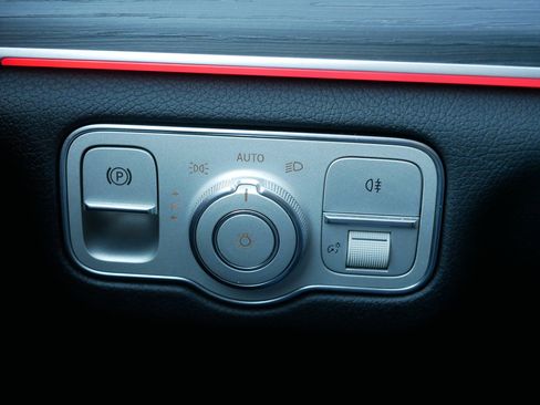 Used 2023 Mercedes-Benz GLS 450 GLS 450 image 26