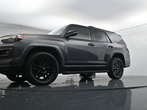 Used 2019 Toyota 4Runner Limited AWD/4WD image 36