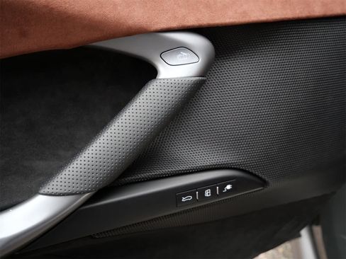 Used 2024 Ferrari 296 GTS image 8