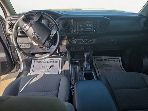 Used 2021 Toyota Tacoma SR AWD/4WD image 10